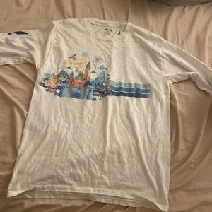 Disneyland resort long sleeve shirt